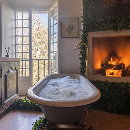 Sintra Wow - Unique Double Smart Room In 17Th Century Palace! Hot Tub, Snooker, Bbq, Ps5, Sauna, Gym Экстерьер фото