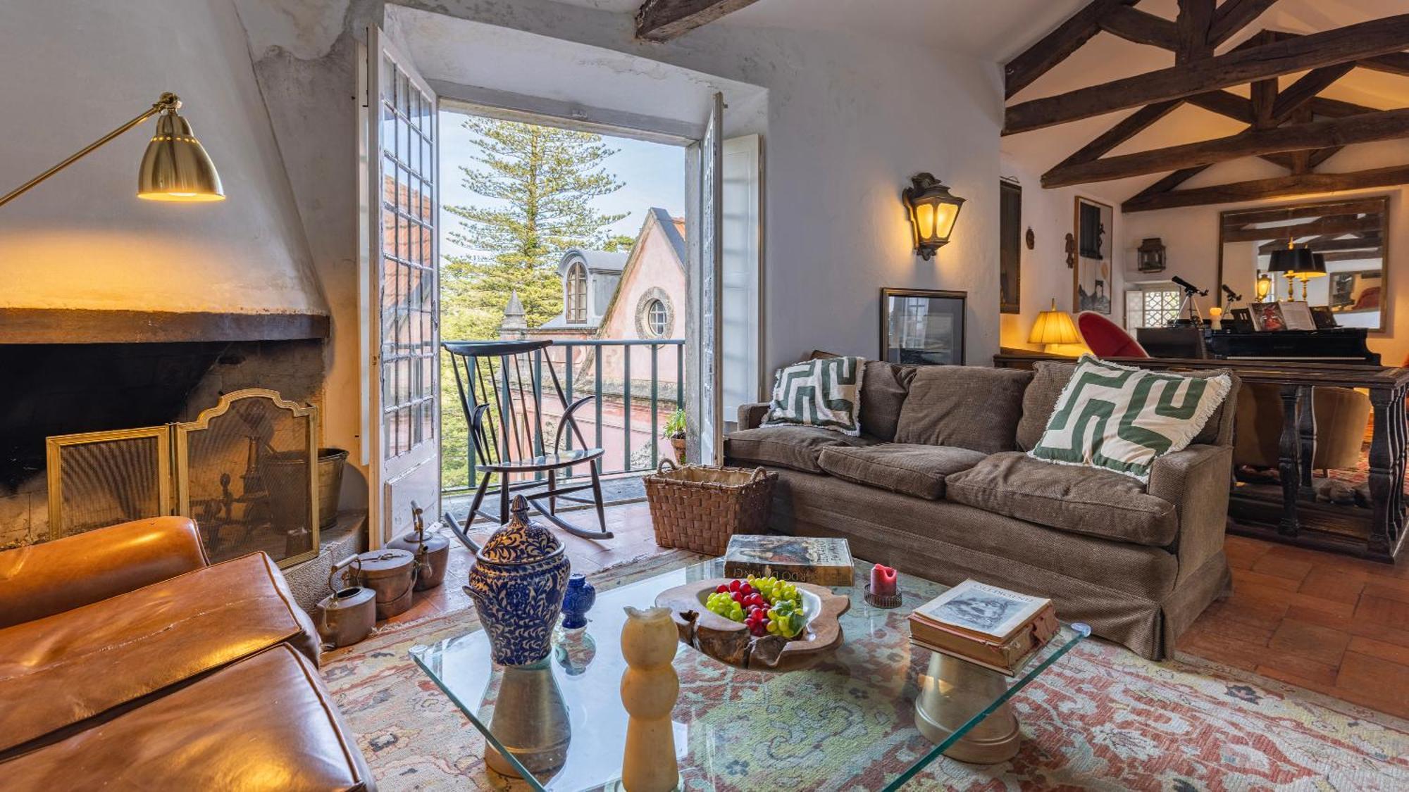 Sintra Wow - Unique Double Smart Room In 17Th Century Palace! Hot Tub, Snooker, Bbq, Ps5, Sauna, Gym Экстерьер фото
