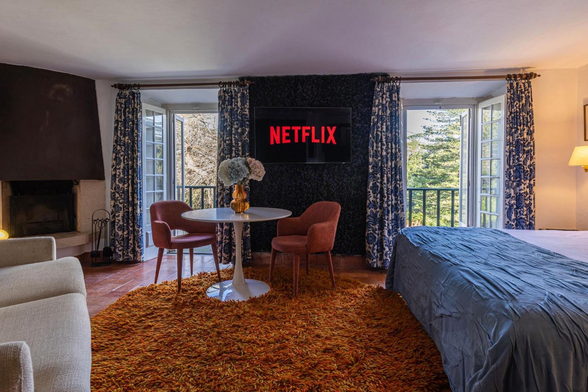 Sintra Wow - Unique Double Smart Room In 17Th Century Palace! Hot Tub, Snooker, Bbq, Ps5, Sauna, Gym Экстерьер фото