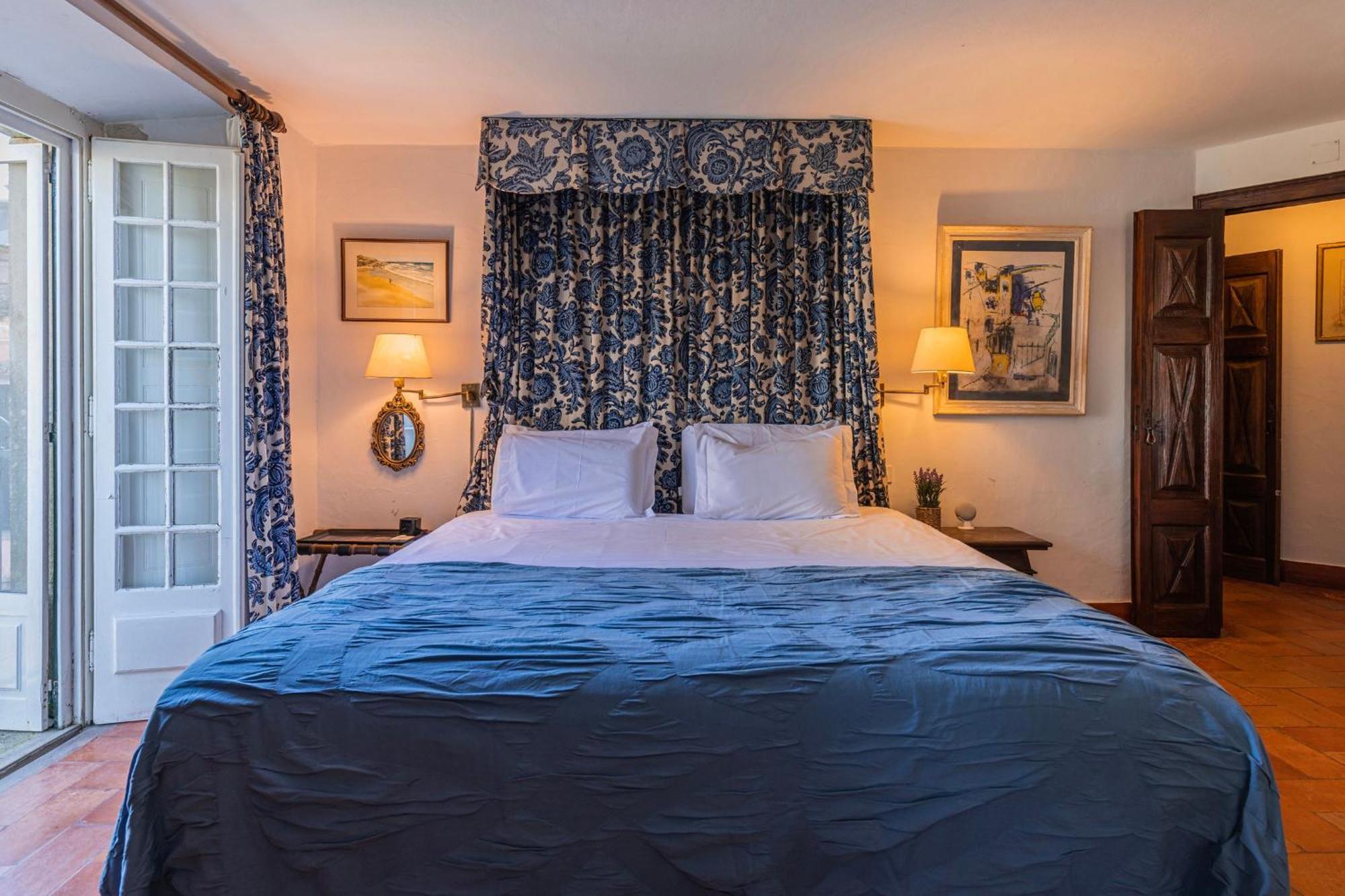 Sintra Wow - Unique Double Smart Room In 17Th Century Palace! Hot Tub, Snooker, Bbq, Ps5, Sauna, Gym Экстерьер фото