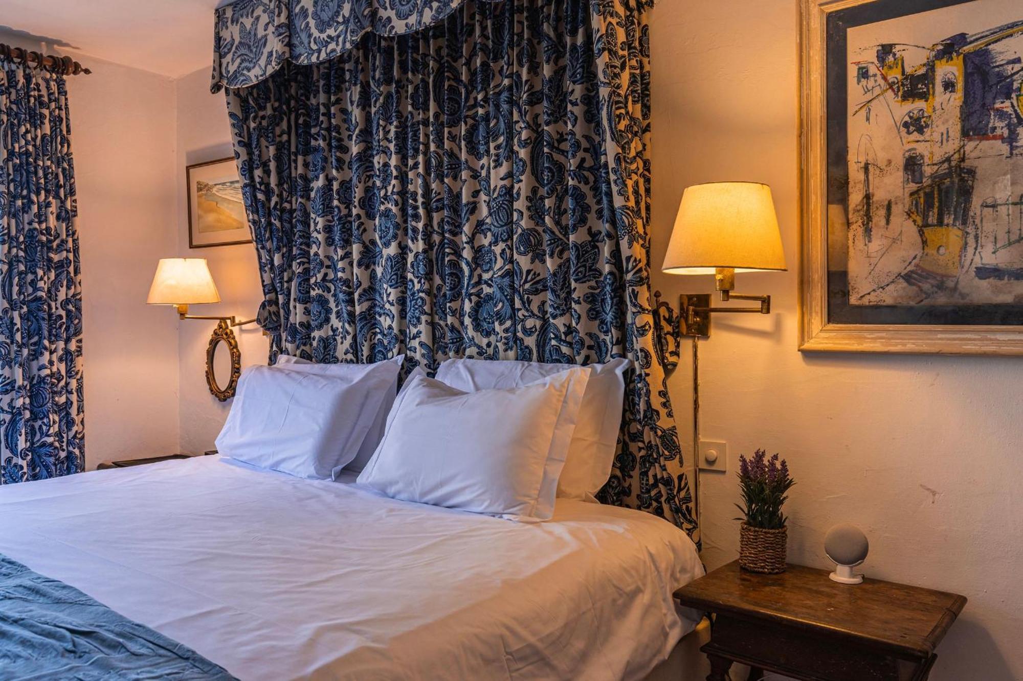 Sintra Wow - Unique Double Smart Room In 17Th Century Palace! Hot Tub, Snooker, Bbq, Ps5, Sauna, Gym Экстерьер фото