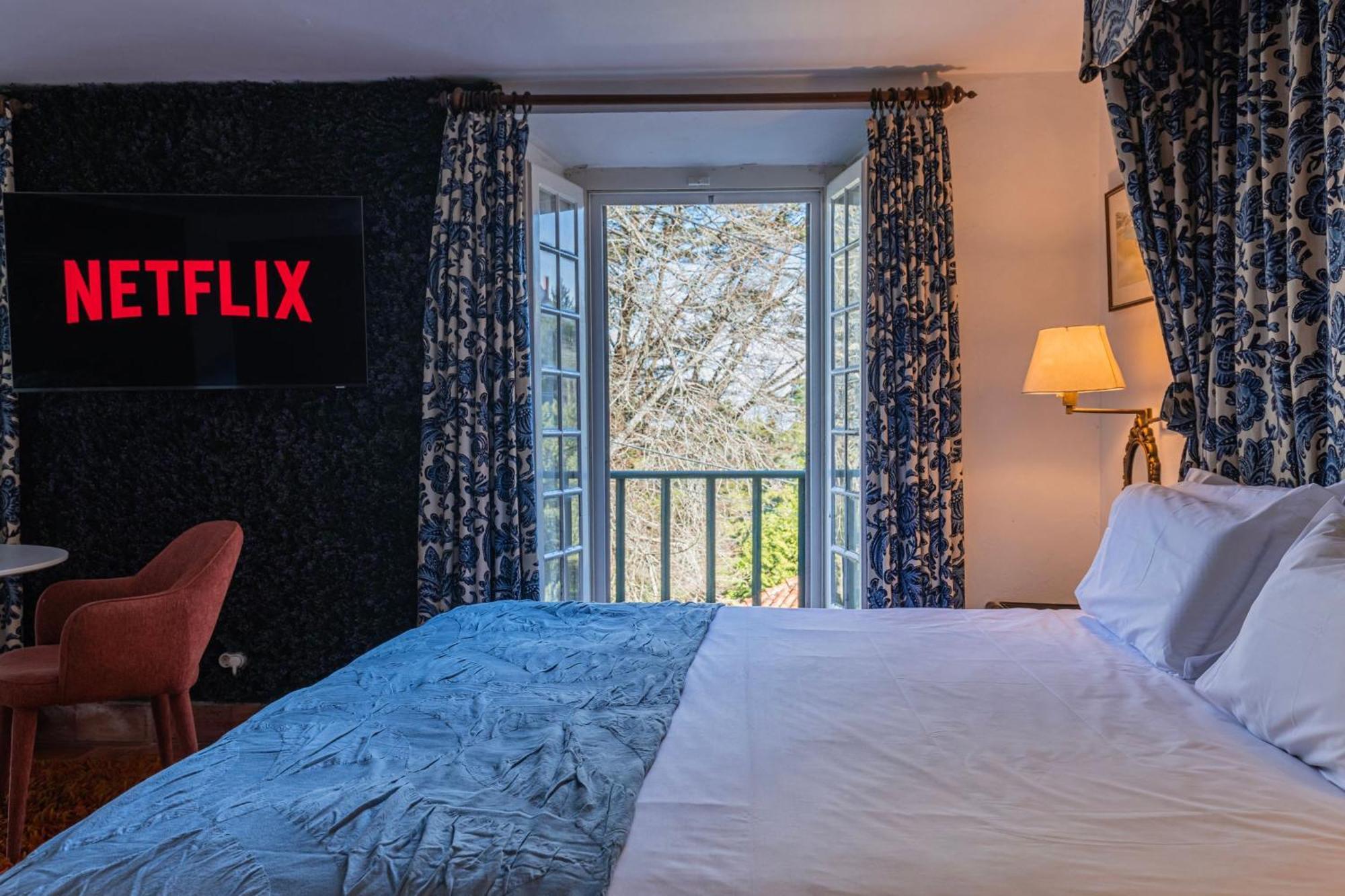 Sintra Wow - Unique Double Smart Room In 17Th Century Palace! Hot Tub, Snooker, Bbq, Ps5, Sauna, Gym Экстерьер фото
