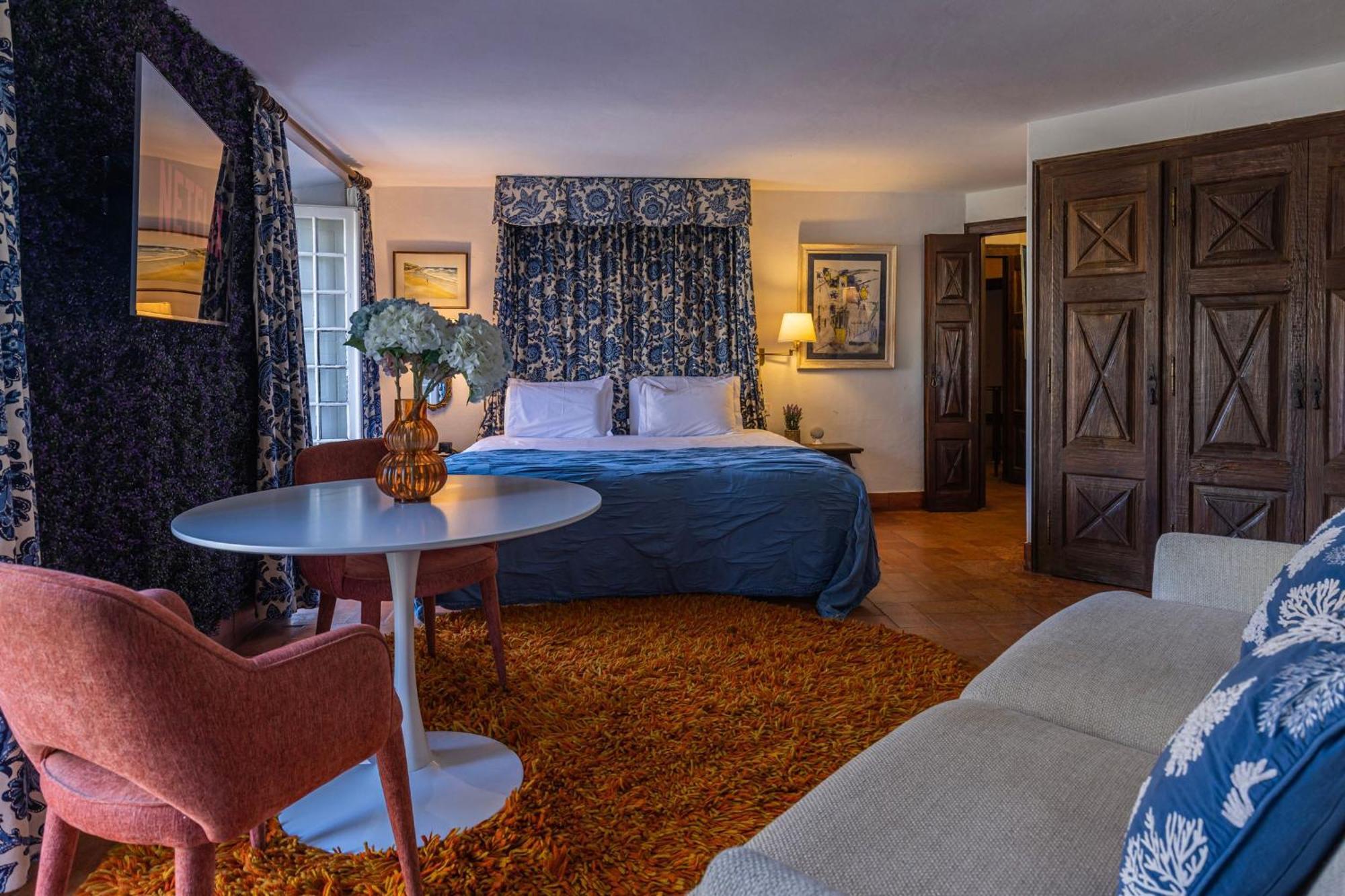 Sintra Wow - Unique Double Smart Room In 17Th Century Palace! Hot Tub, Snooker, Bbq, Ps5, Sauna, Gym Экстерьер фото