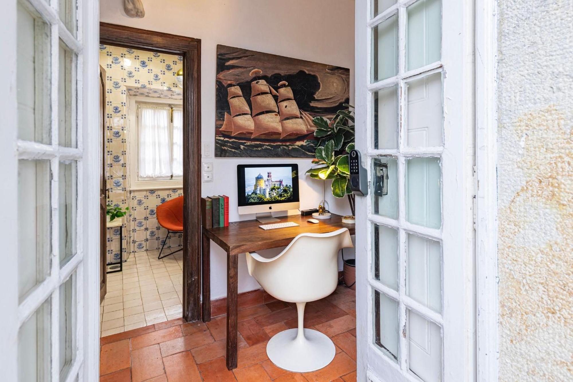 Sintra Wow - Unique Double Smart Room In 17Th Century Palace! Hot Tub, Snooker, Bbq, Ps5, Sauna, Gym Экстерьер фото