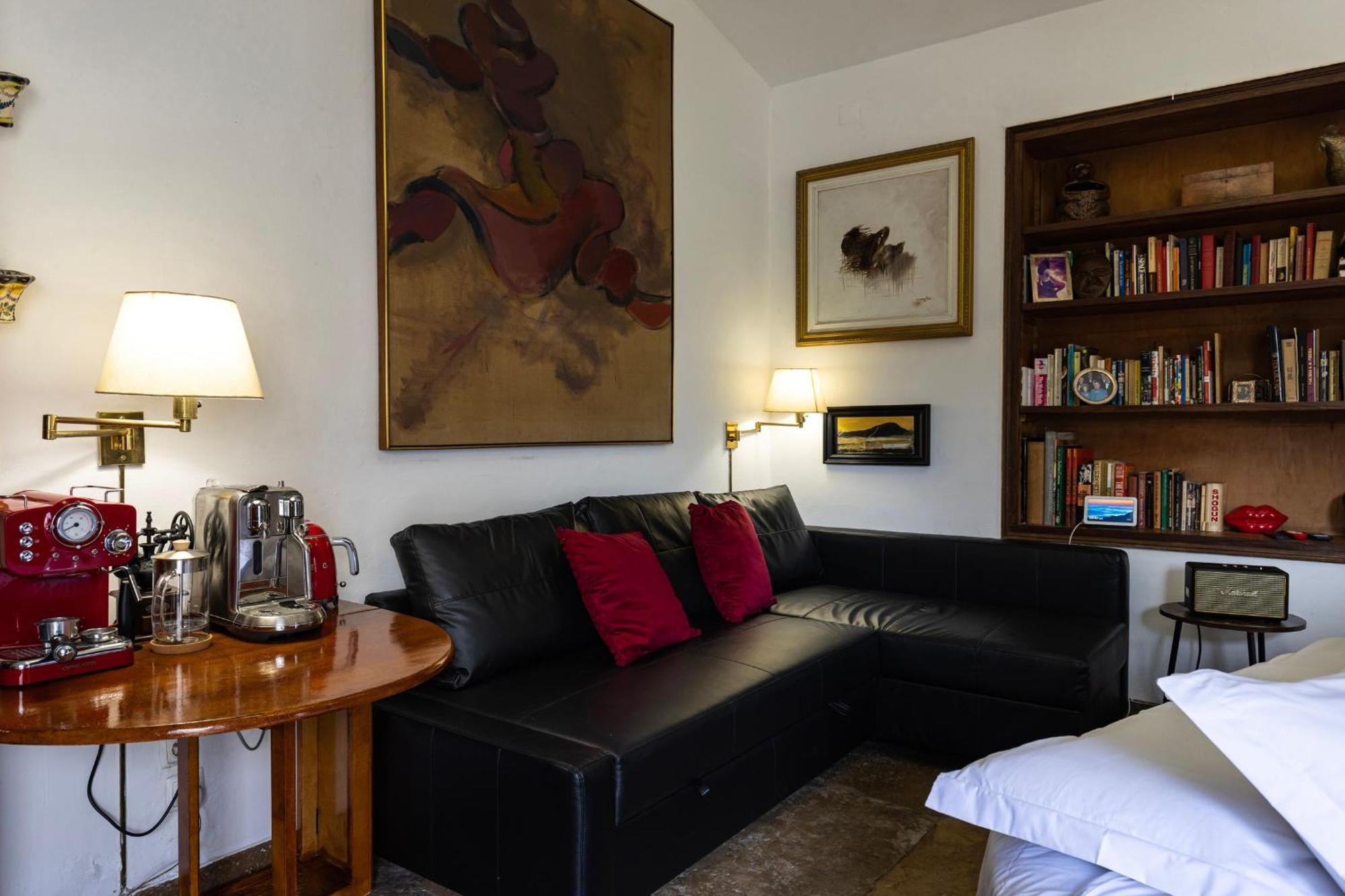 Sintra Wow - Unique Double Smart Room In 17Th Century Palace! Hot Tub, Snooker, Bbq, Ps5, Sauna, Gym Экстерьер фото