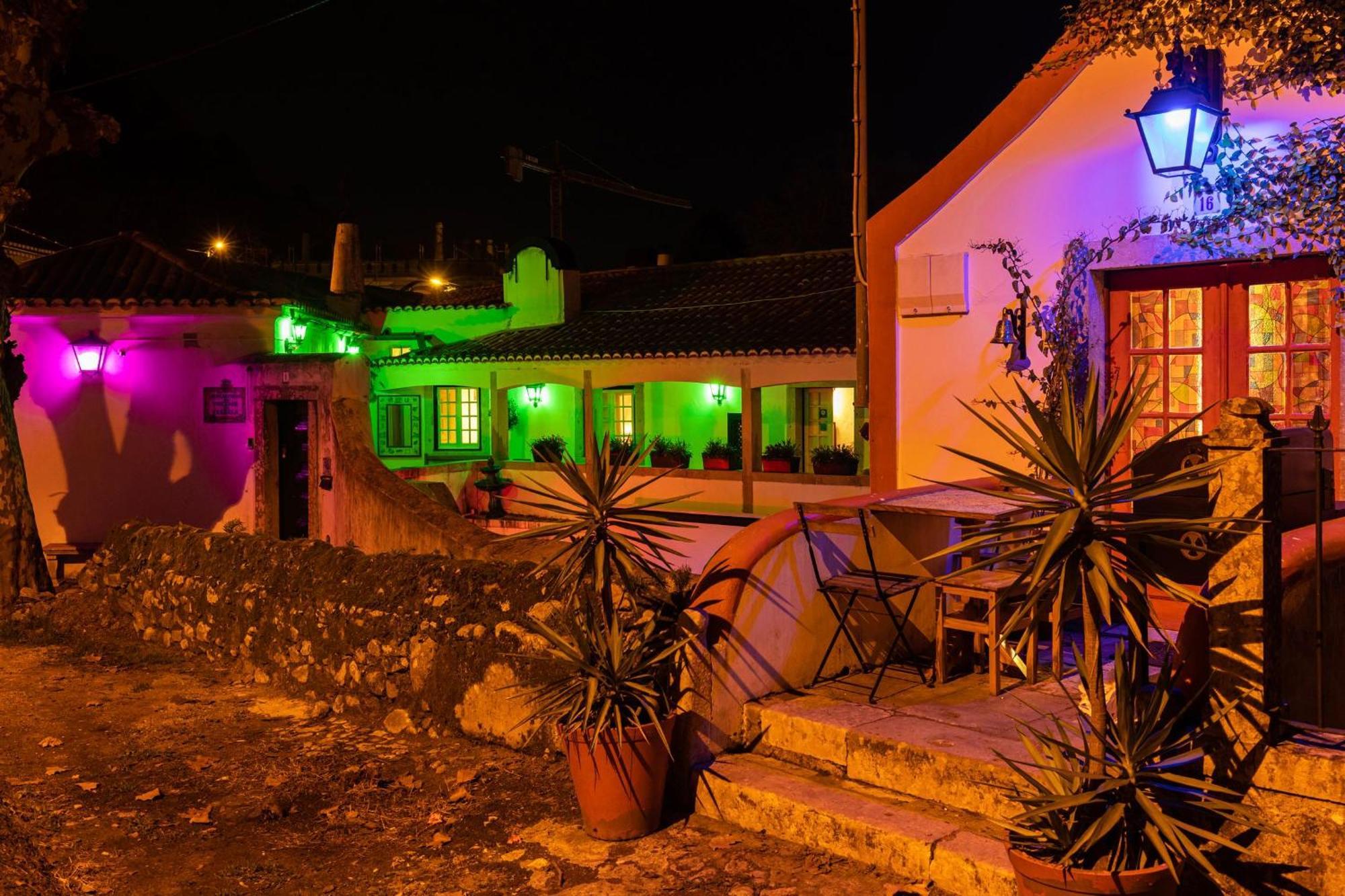 Sintra Wow - Unique Double Smart Room In 17Th Century Palace! Hot Tub, Snooker, Bbq, Ps5, Sauna, Gym Экстерьер фото