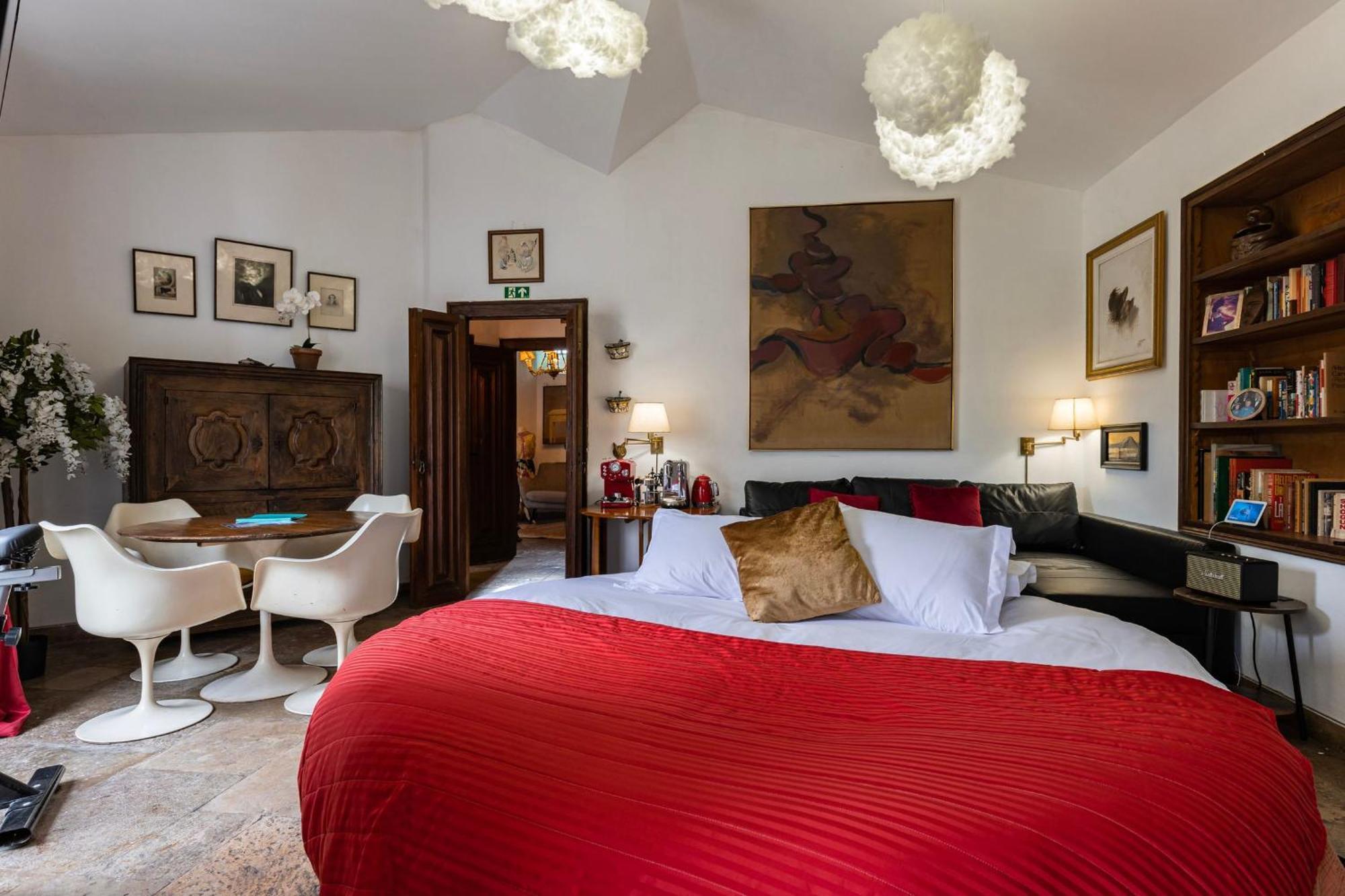 Sintra Wow - Unique Double Smart Room In 17Th Century Palace! Hot Tub, Snooker, Bbq, Ps5, Sauna, Gym Экстерьер фото